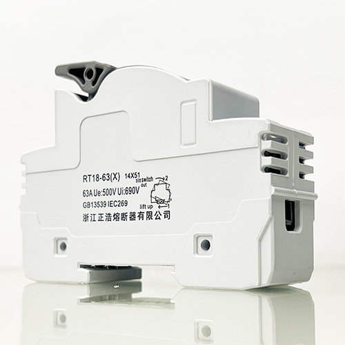 1000VDC 14X51 Sigorta Bağlantısı