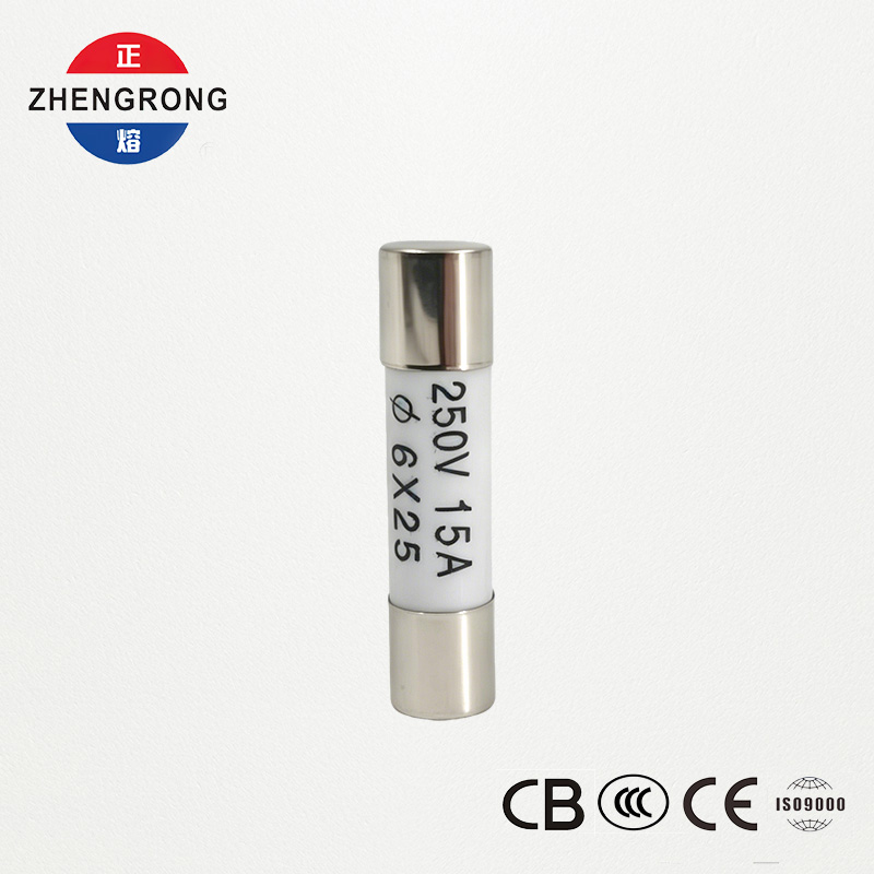 Toplu Alıcılar için Yüksek Performanslı 6*25mm R057 15A Sigortalar